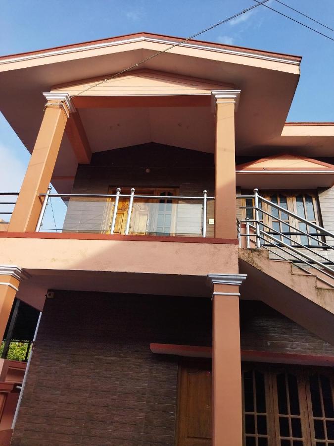 Hidden Gem Home Stay Madikeri Bagian luar foto